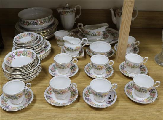 A Paragon dinner service Country Lane
